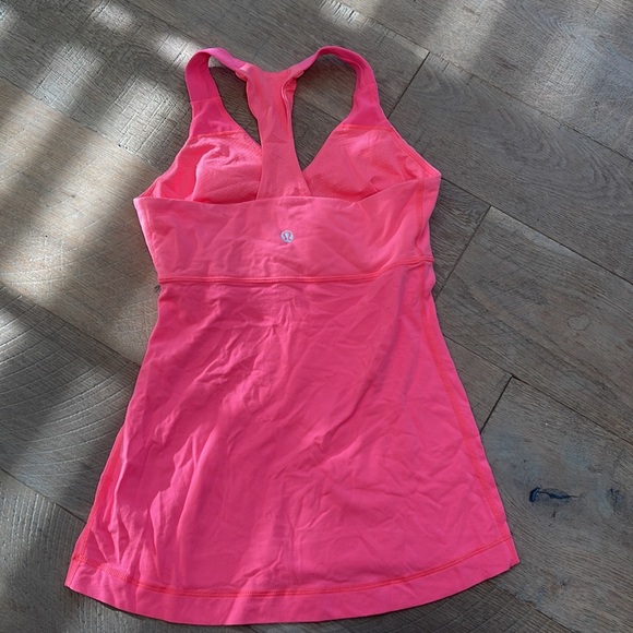 Lululemon Hot Pink Tank Top - Size 4 - Picture 2 of 3